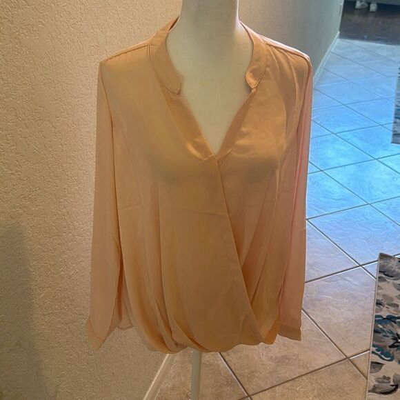 Krisa Women's M Surplice Long Sleeve Blouse Ballet Pink Crossover Wrap Top New - Picture 1 of 11